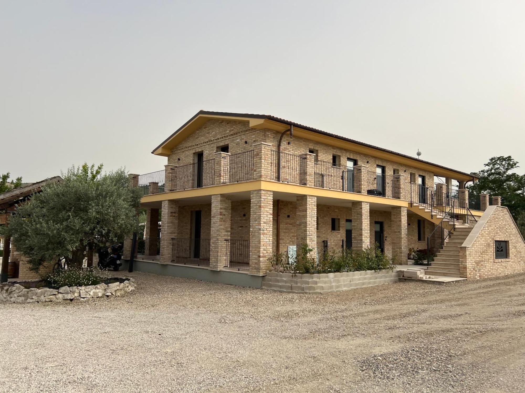 Ll Crinale Village Colli del Tronto Buitenkant foto